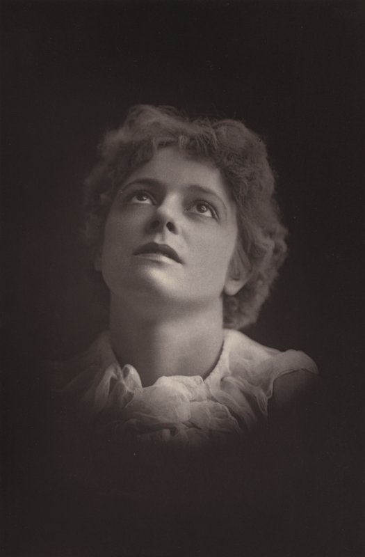 Frøken Olga Brandon av English Photographer