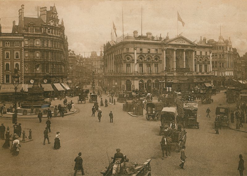 Piccadilly Circus, London av English Photographer