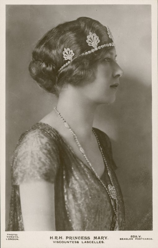 Prinsesse Mary, Viscountesse Lascelles (s/hvitt bilde) av English Photographer