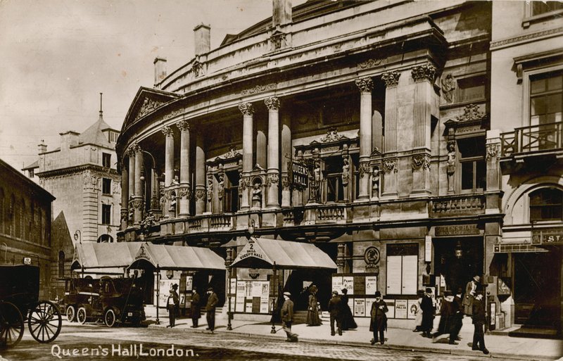 Queens Hall, Langham Place, London mai 1902 av English Photographer