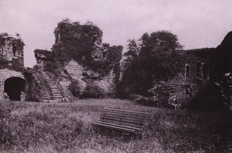 Rothesay Castle (s/hvitt bilde) av English Photographer