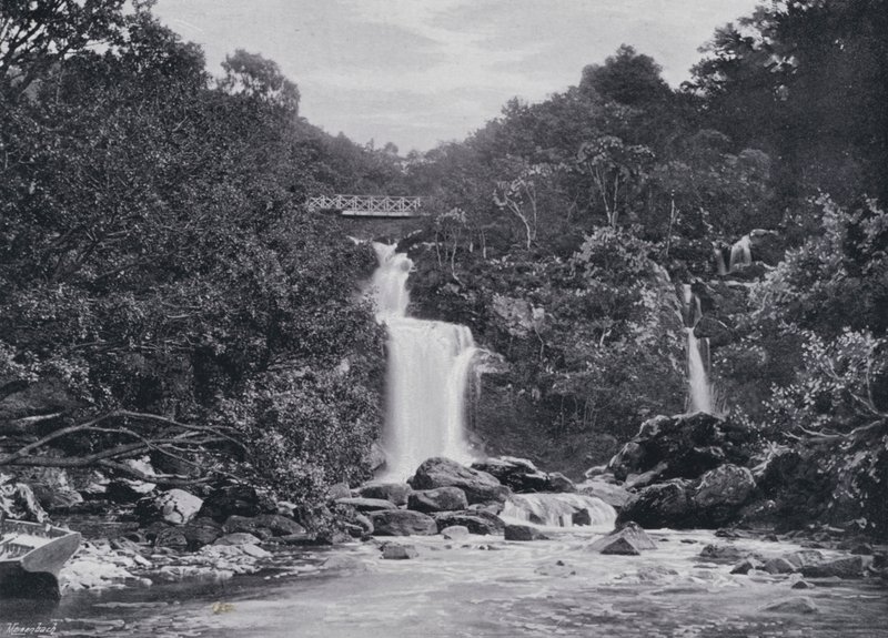 Skottland: Inversnaid Falls, Loch Lomond (s/hvitt bilde) av English Photographer