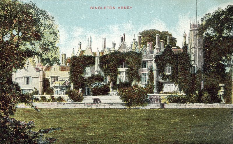 Singleton Abbey (fargebilde) av English Photographer