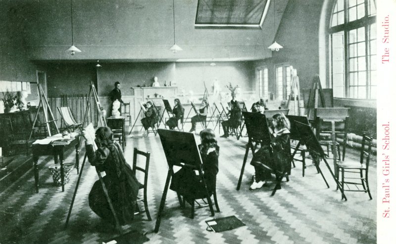 St Pauls Girls School, Studioet av English Photographer