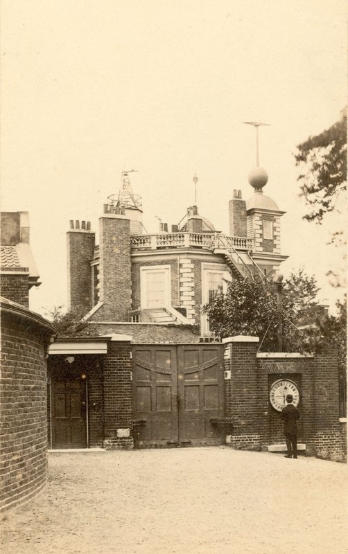 Greenwich Observatory og galvanisk klokke av English Photographer