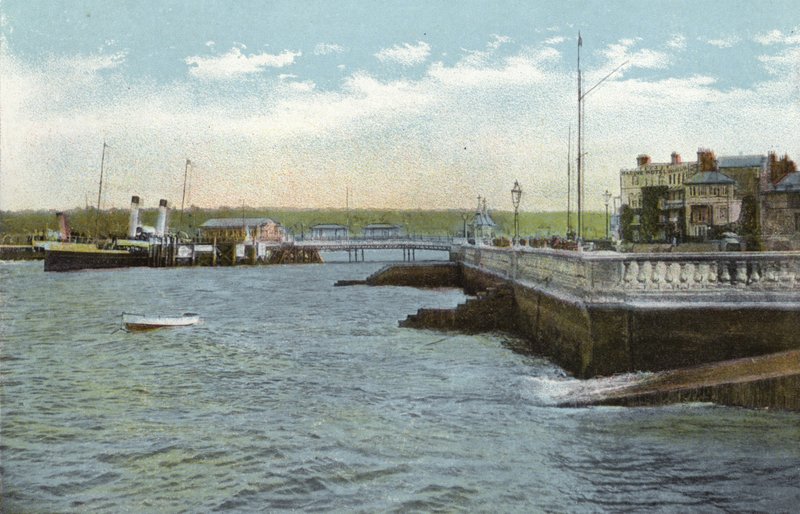 The Pier, Cowes av English Photographer
