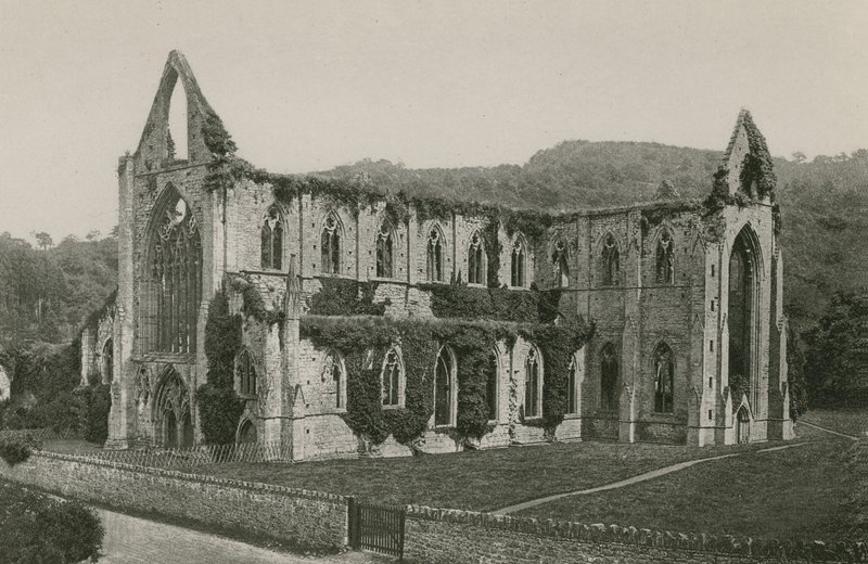 Tintern Abbey av English Photographer