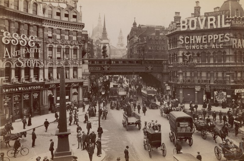 Ludgate Circus av English School