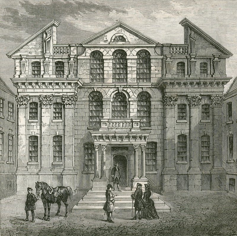 Monmouth House, Soho Square av English School