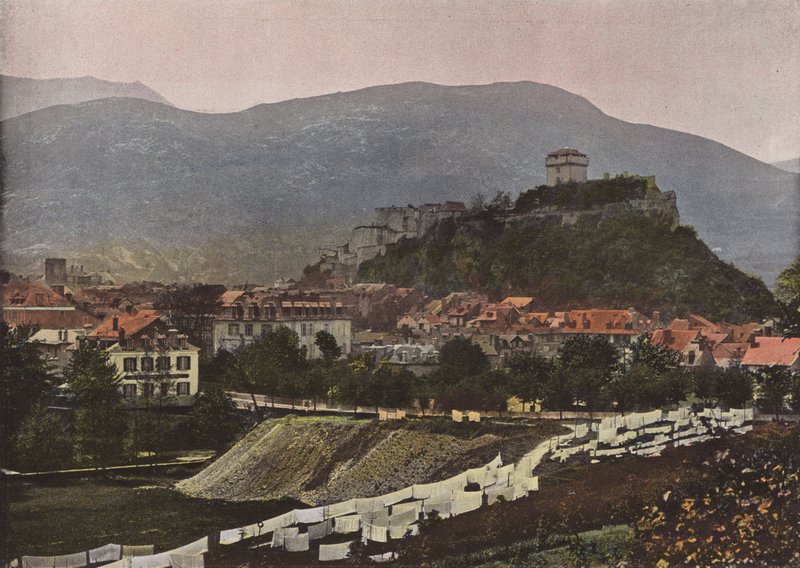 Lourdes, byen og slottet av European Photographer