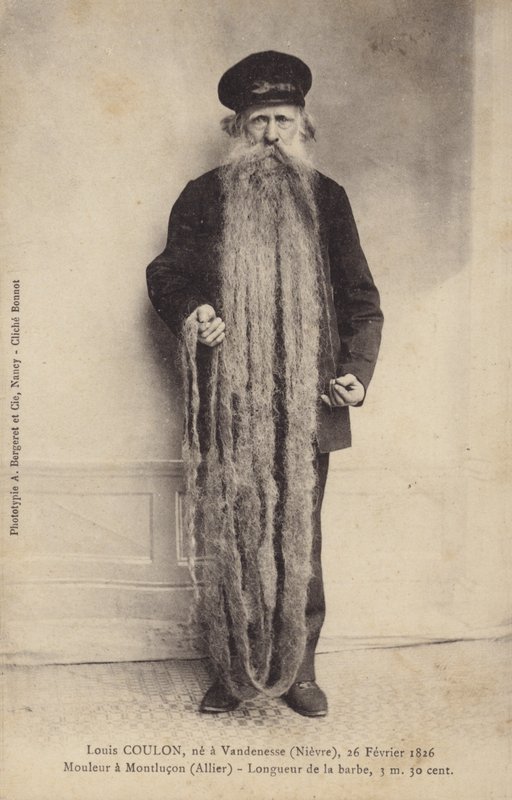 Mann med ekstremt langt skjegg av French Photographer