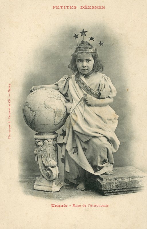 Uranie, astronomimuse (s/hvitt bilde) av French Photographer