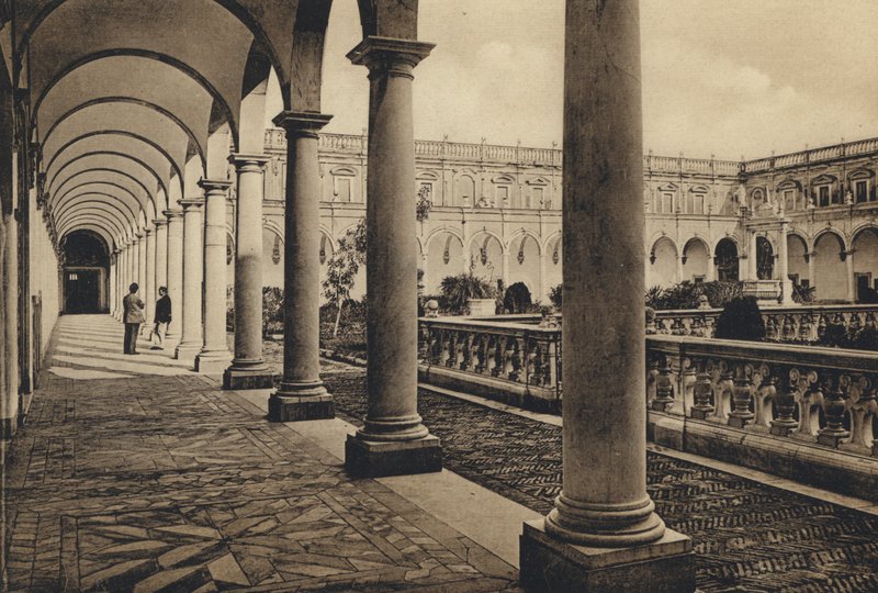 Napoli: Chiostro Di S Martino (s/h-bilde) av Italian Photographer