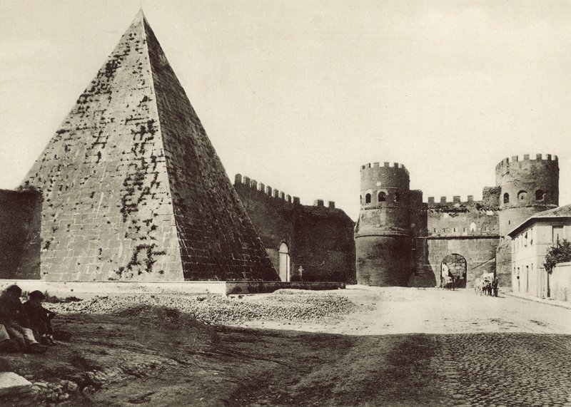 Pyramiden til Caius Cestius av Italian Photographer