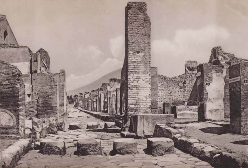 Strada Stabiana, Street of Stabiae (s/h-bilde) av Italian Photographer
