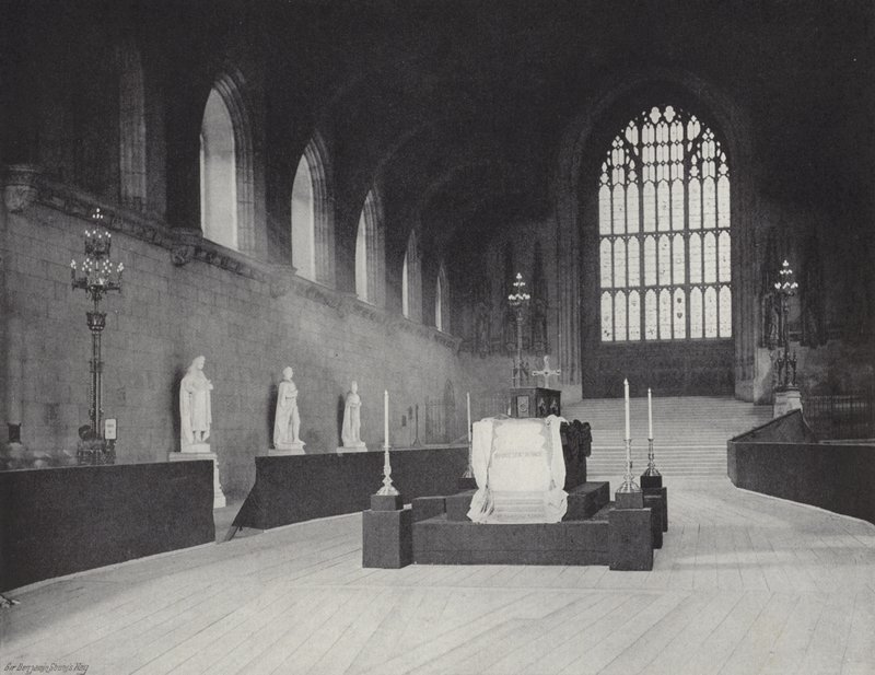 The Liing-in-State of William Ewart Gladstone av J. Benjamin Stone