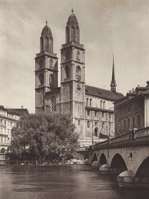 Sveits: Zürich, katedralen (s/hvitt bilde) av Jean Gaberell