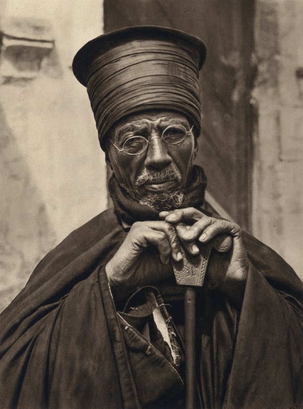 Jerusalem, abyssiniske prester (s/hvitt bilde) av Karl Grober