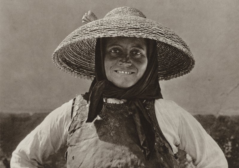 Romania: Liebling, Suabian kvinne (s/hvitt bilde) av Kurt Hielscher
