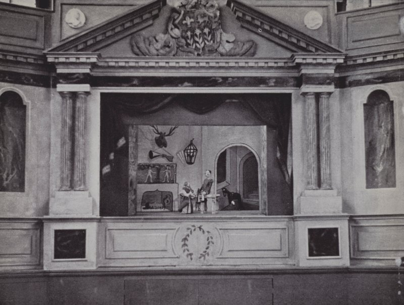 Marionette Theatre, Eton (s/hvitt bilde) av Laszlo Moholy Nagy