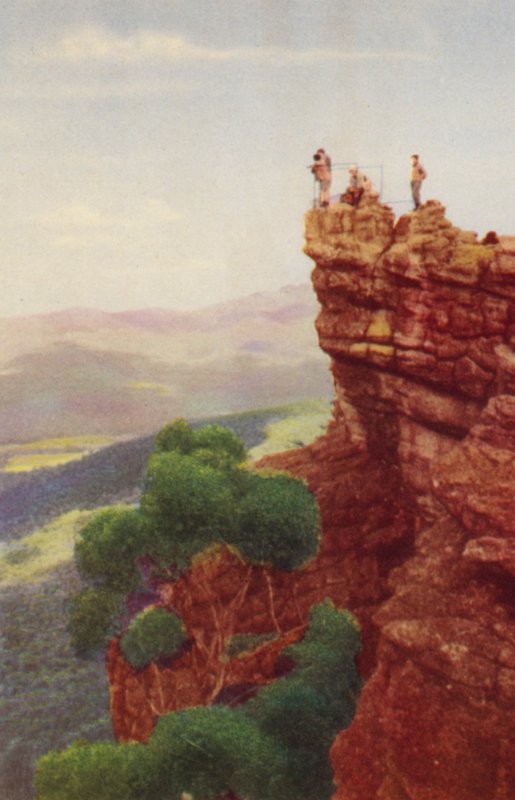 The Pinnacle (colour photo)   1324297   no       norwegian Successfully Translated  Original: Study of a Woman Translat: Study of a Woman 1403087 no norwegian Successfully Translated Original: Panoramic View of Kasteel Ooij and the Tollhouse, North Brabant av Photographer Australian