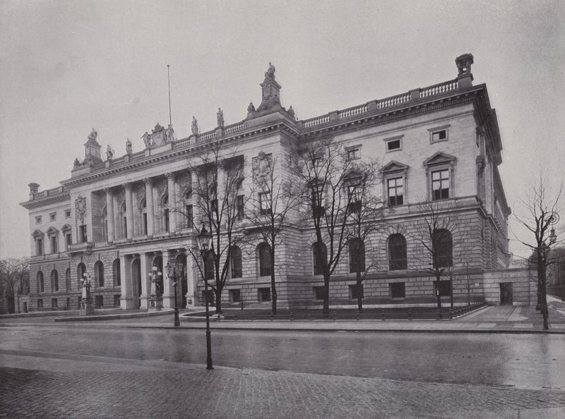 Representantenes hus (s/hvitt bilde) av Photographer German