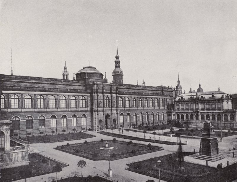 Royal Picture Gallery, utsikt fra Zwinger (s/hv-bilde) av Photographer German