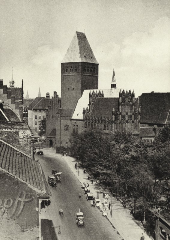 Berlin: Markisches Museum (s/hvitt bilde) av Sasha Stone