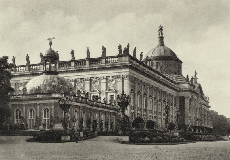 Potsdam, Neues Palais; New Palace (s/hvitt bilde) av Sasha Stone