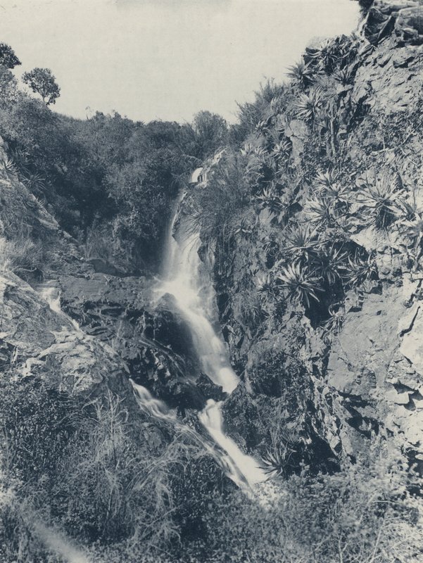 Strubens foss (s/hvitt bilde) av South African Photographer